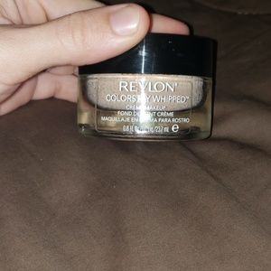 Revlon colorway whipped foundation